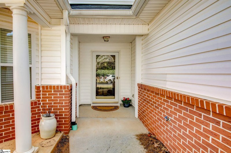 Property image 2 at 620 Glassyrock Court, Greer, SC 29650