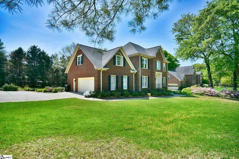 Property image 2 at 1 Violet Court, Greenville, SC 29615