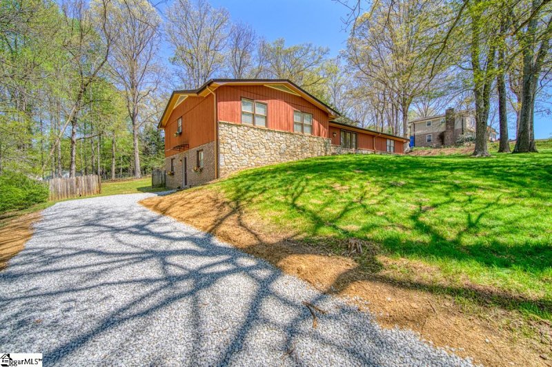 Property image 3 at 128 Stonegate Court, Easley, SC 29642