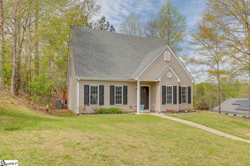 Property image 2 at 104 Forrester Drive, Liberty, SC 29657
