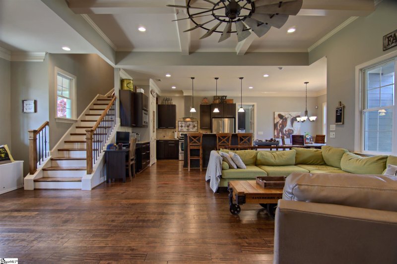 Property image 4 at 68 Stone Cottage Lane, Landrum, SC 29356