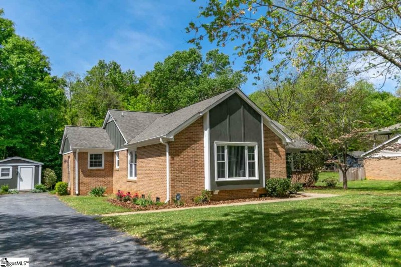 Property image 2 at 5048 Bridle Path Lane, Greenville, SC 29615