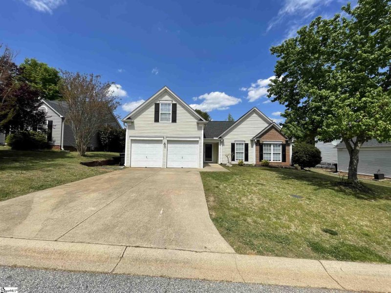 Property image 2 at 5 Waterfield Court, Greer, SC 29650