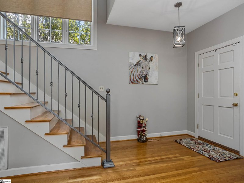 Property image 3 at 99 Silverdale Drive, Spartanburg, SC 29301