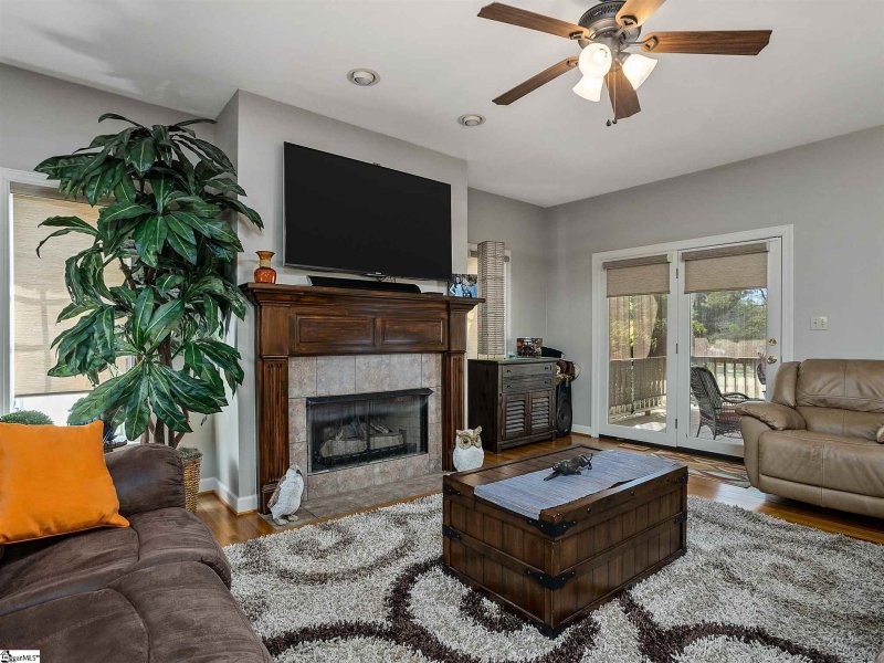 Property image 4 at 99 Silverdale Drive, Spartanburg, SC 29301