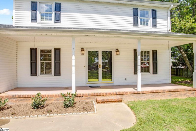 Property image 4 at 104 Julian Court, Easley, SC 29642