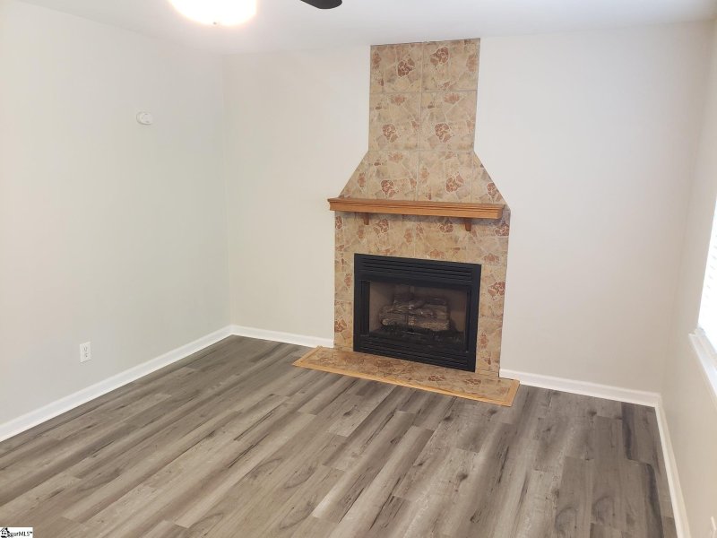 Property image 2 at 520 Churchill Circle, Greenville, SC 29605