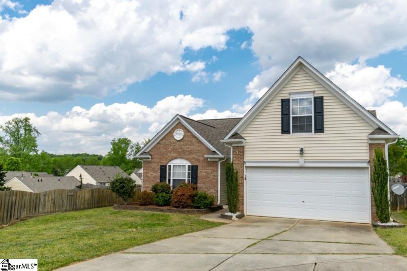 Property image 2 at 107 Circle Grove Court, Greer, SC 29650
