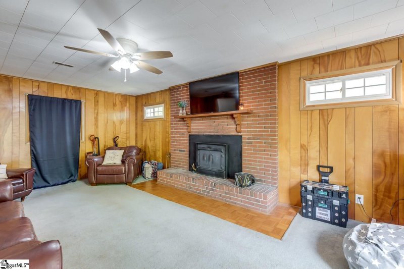 Property image 5 at 106 Pineview Drive, Liberty, SC 29657