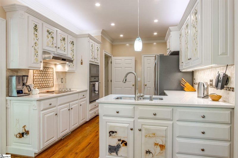 Property image 3 at 12 CRESTLINE Road, Greenville, SC 29609