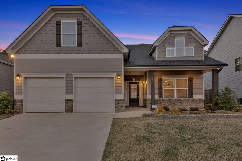 Property image 3 at 293 Delbourne Lane, Greer, SC 29651