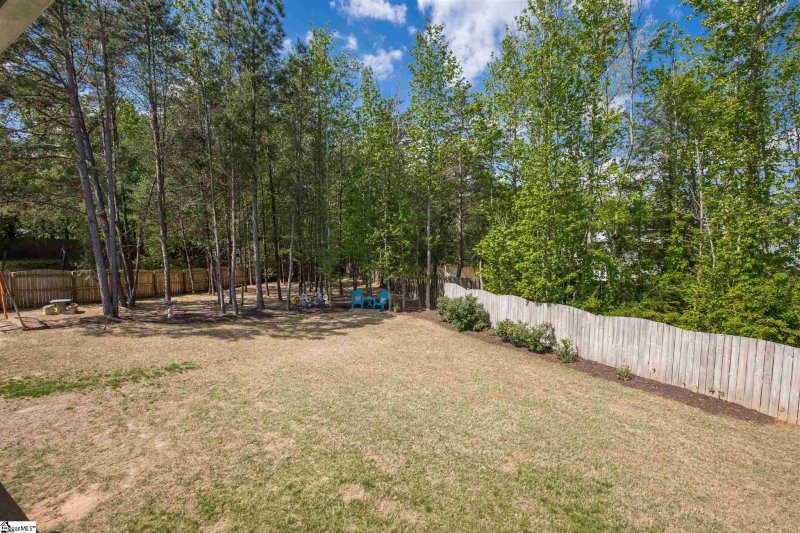 Property image 3 at 8 Moss Rose Court, Taylors, SC 29687