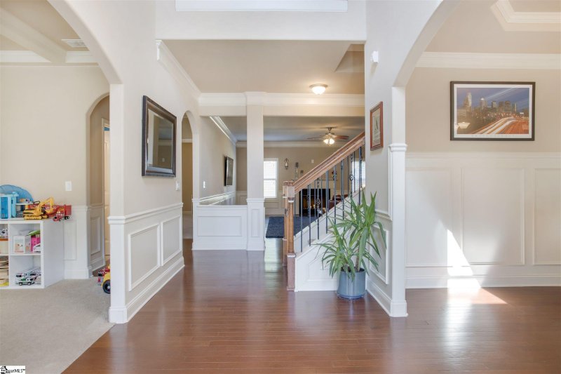 Property image 2 at 322 Heritage Point Drive, Simpsonville, SC 29681