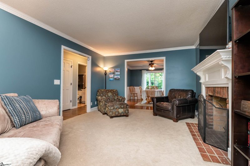 Property image 5 at 107 Kincade Drive, Simpsonville, SC 29681-5542