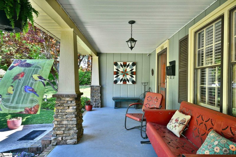 Property image 4 at 102 Andrew Avenue, Easley, SC 29640