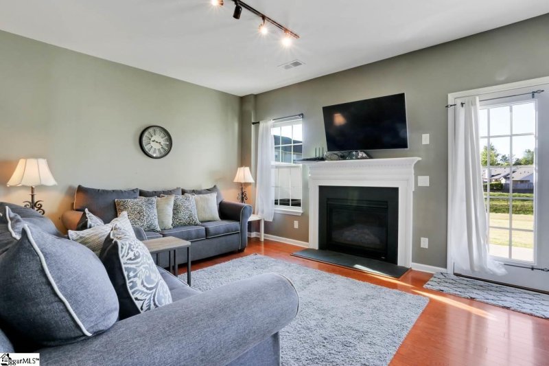 Property image 5 at 30 Irvington Drive, Greer, SC 29650