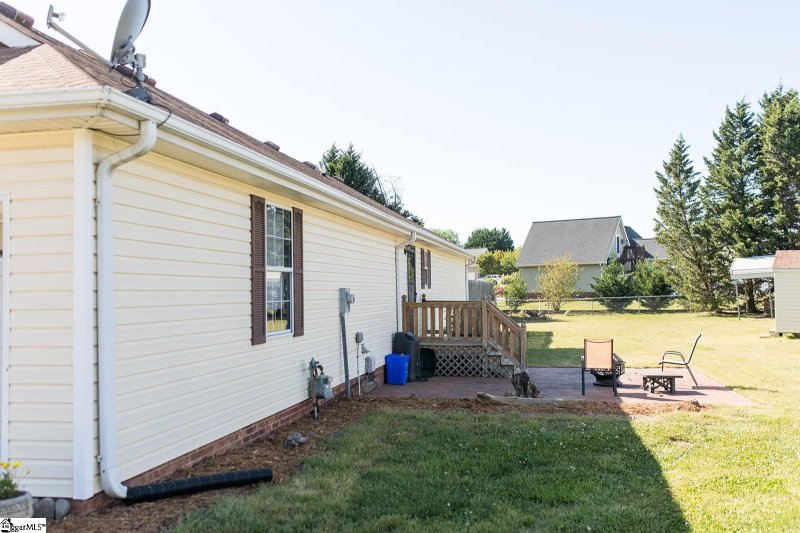 Property image 4 at 130 Hemlock Drive, Williamston, SC 29697