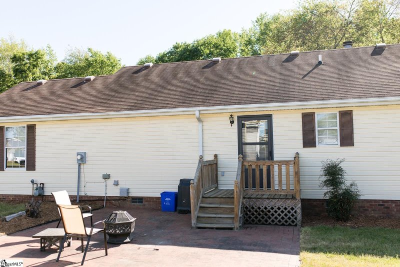 Property image 5 at 130 Hemlock Drive, Williamston, SC 29697