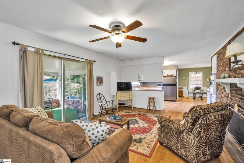 Property image 2 at 355 Fairlane Drive, Spartanburg, SC 29307