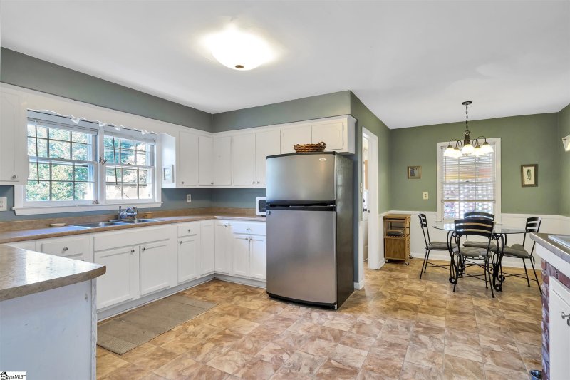 Property image 4 at 355 Fairlane Drive, Spartanburg, SC 29307