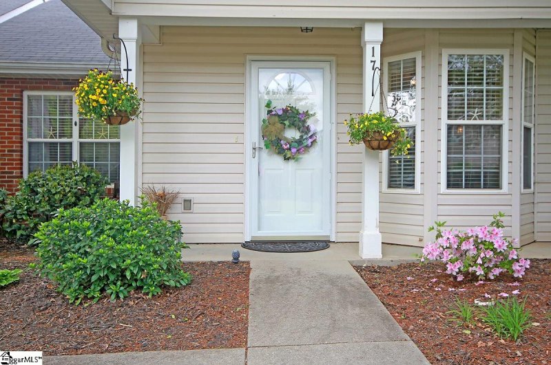 Property image 4 at 17 Creekbend Court, Simpsonville, SC 29681