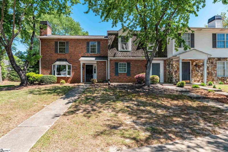 Property image 2 at 127 Shady Tree Drive, Taylors, SC 29687