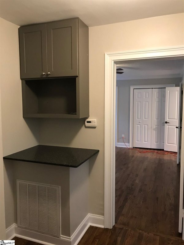 Property image 4 at 9 Brookview Circle, Greenville, SC 29605