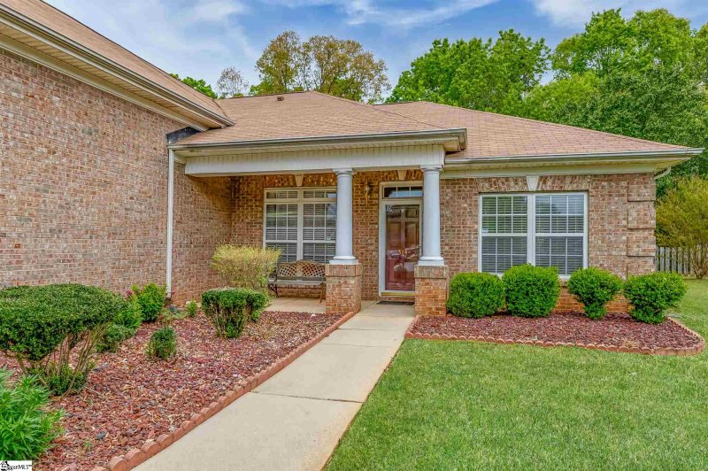 Property image 2 at 314 Jockey Court, Simpsonville, SC 29681
