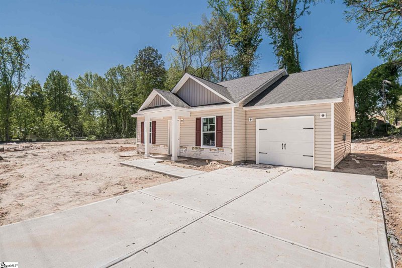 Property image 2 at 219 Stratford Road, Greenville, SC 29605