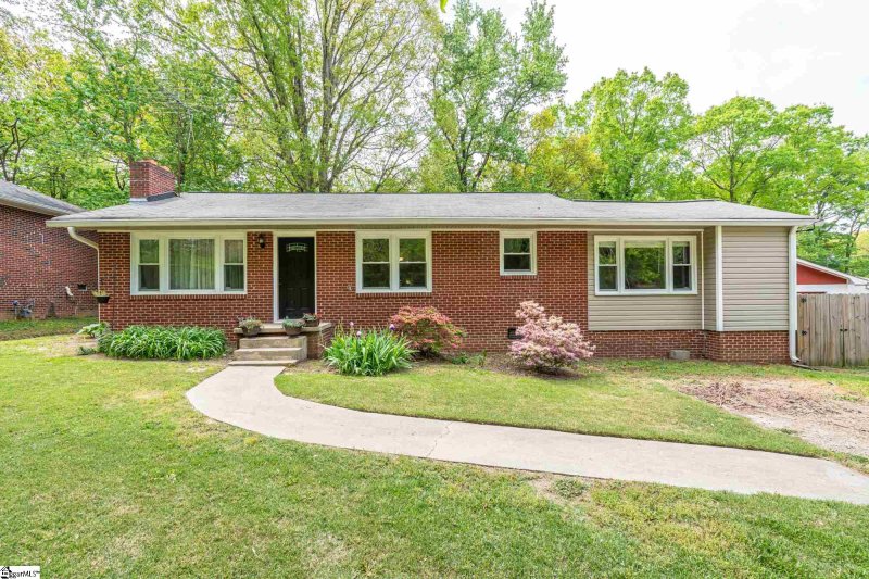 29 Twin Springs Drive