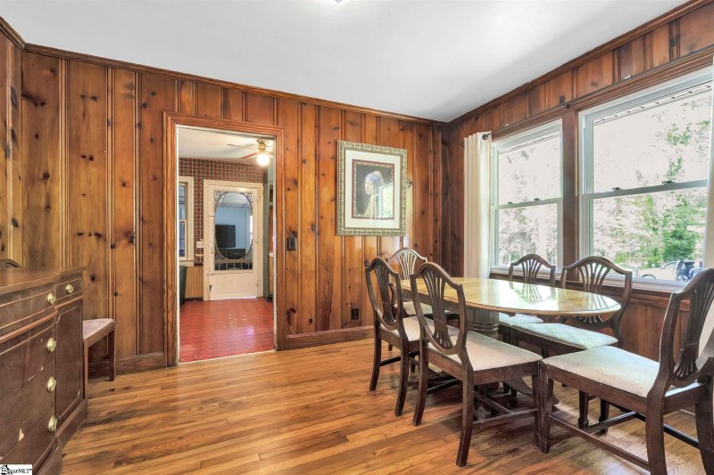 Property image 3 at 29 Twin Springs Drive, Greenville, SC 29605