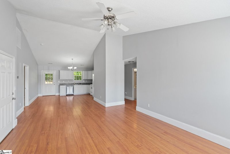 Property image 5 at 127 Stockbridge Drive, Spartanburg, SC 29301