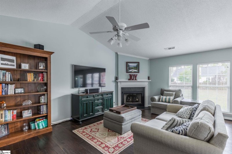 Property image 3 at 416 Woolridge Way, Greer, SC 29650