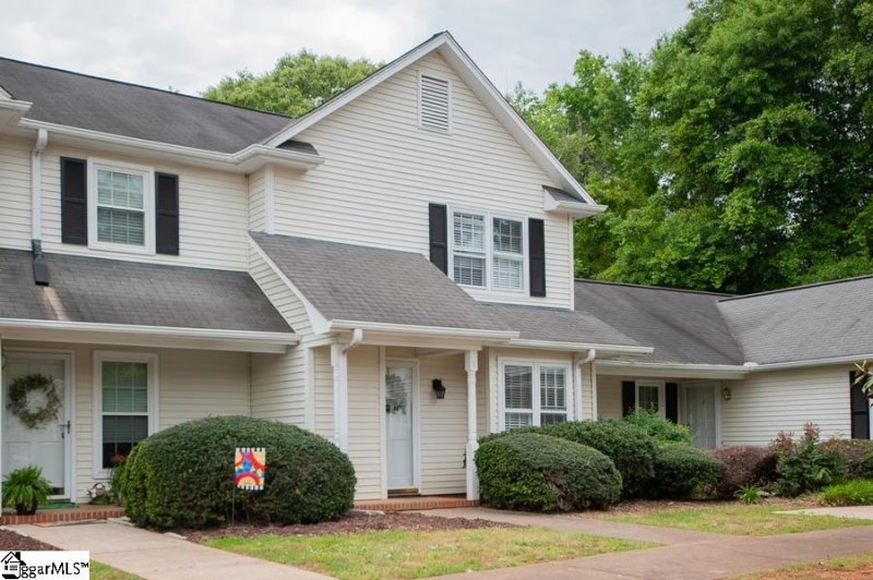 2001 Pelham Road
