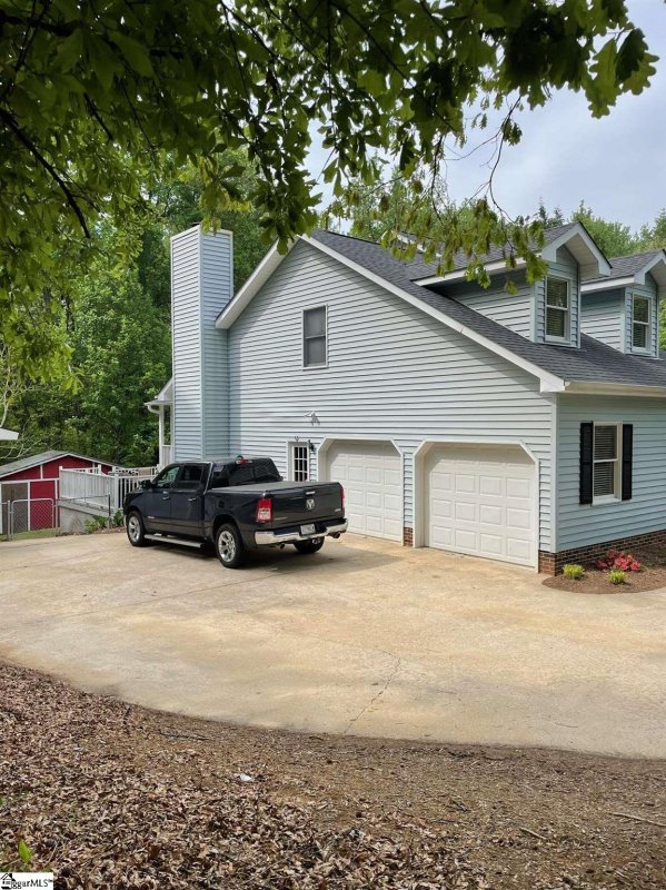 Property image 2 at 200 Bendingwood Circle, Taylors, SC 29687