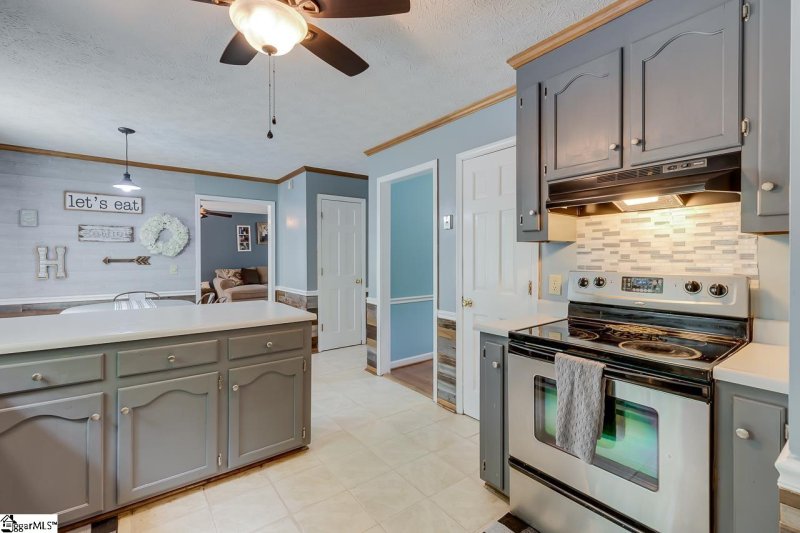 Property image 2 at 109 Bent Tree Street, Easley, SC 29642