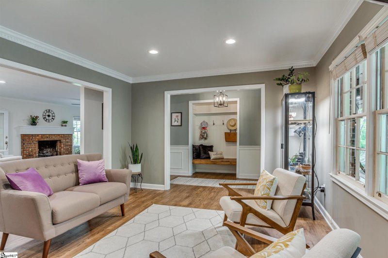 Property image 3 at 102 ROSEWOOD Drive, Taylors, SC 29687