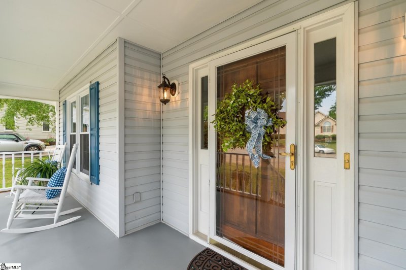 Property image 2 at 108 River Park Lane, Taylors, SC 29687