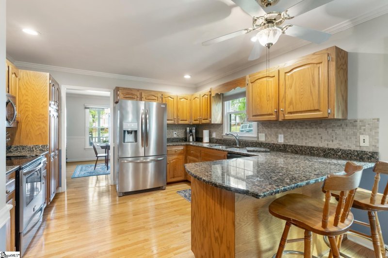 Property image 4 at 108 River Park Lane, Taylors, SC 29687