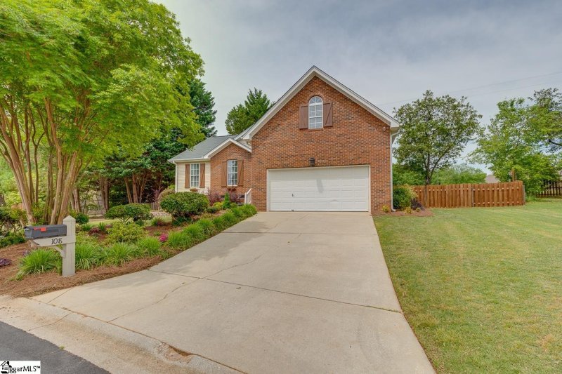 Property image 2 at 108 Windy Meadow Way, Simpsonville, SC 29680