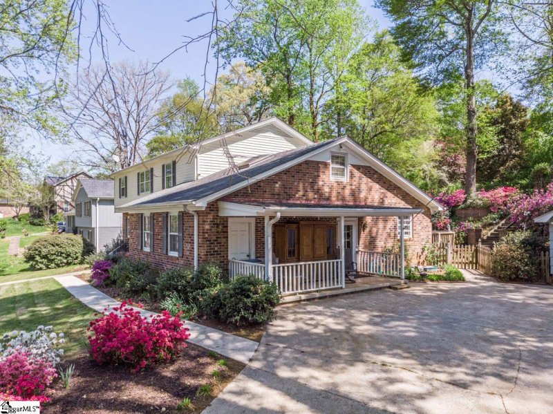 Property image 2 at 104 E Kenilworth Drive, Greenville, SC 29615-2441