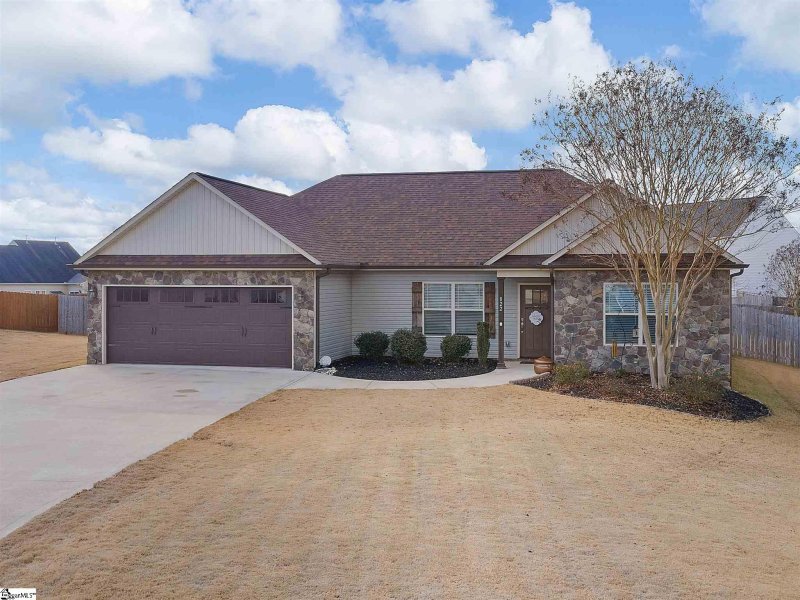 Property image 5 at 822 Yates Court, Boiling Springs, SC 29316