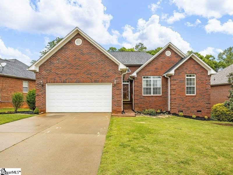 Property image 2 at 415 SANDPIPER Drive, Boiling Springs, SC 29316