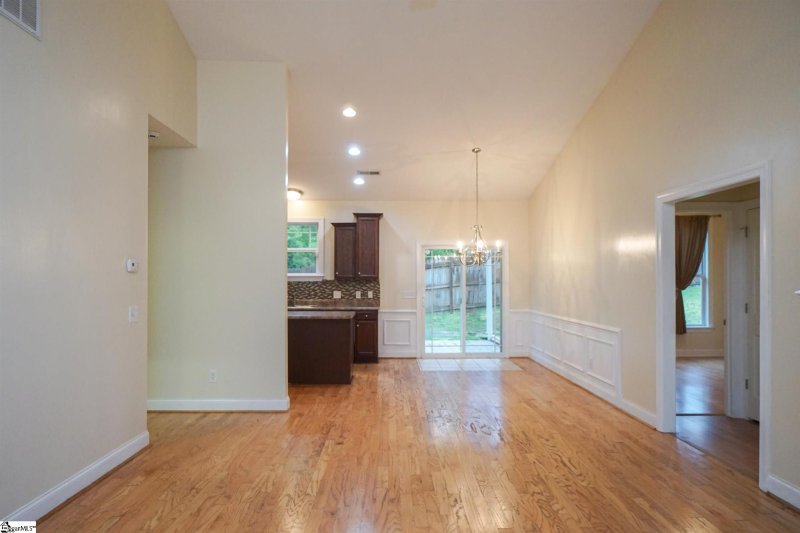 Property image 2 at 310 Shada Lane, Greenville, SC 29611