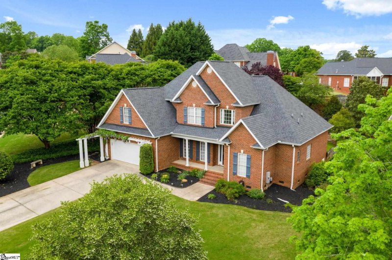 Property image 3 at 809 Ladykirk Lane, Greer, SC 29650