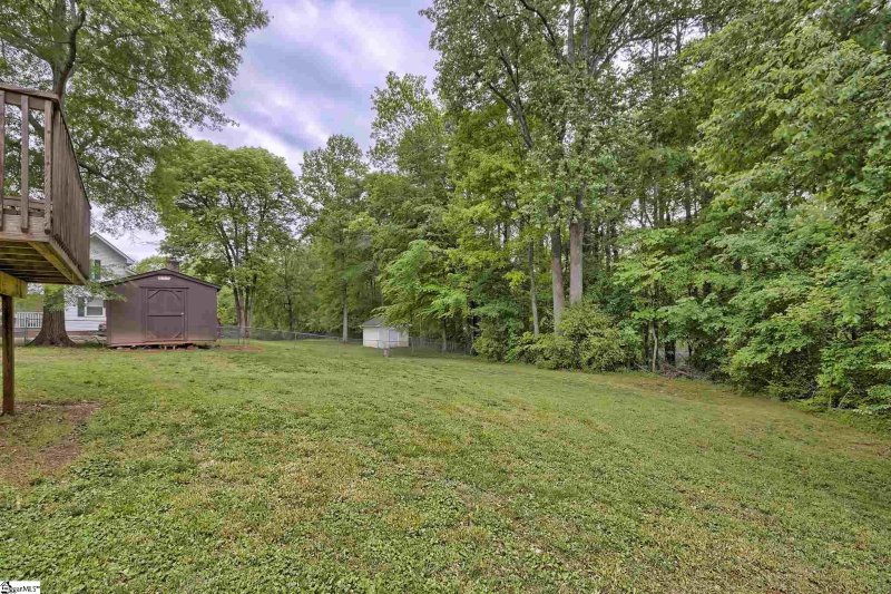 Property image 3 at 108 S Valley Lane, Greenville, SC 29611