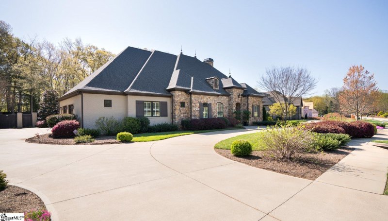 Property image 2 at 100 Bamber Green Court, Greenville, SC 29615