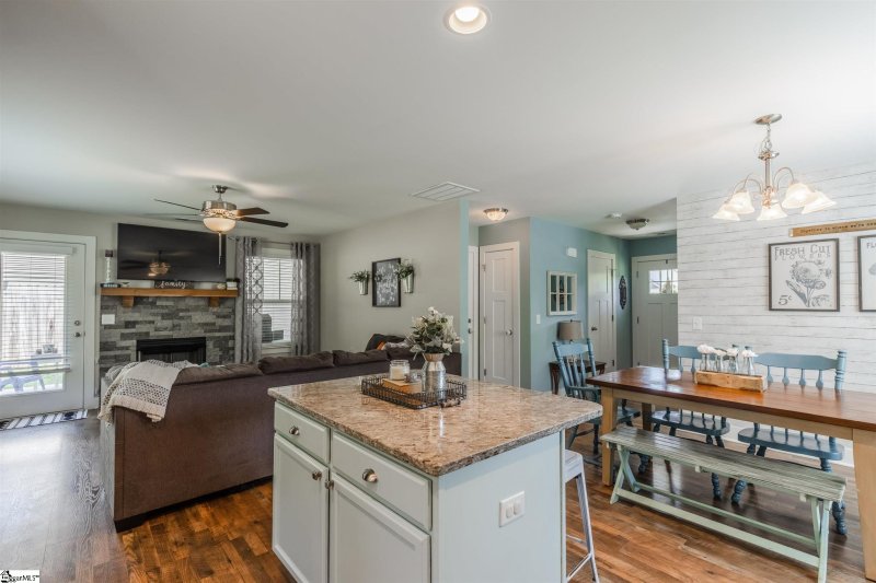 Property image 5 at 105 Malibu Road, Liberty, SC 29657