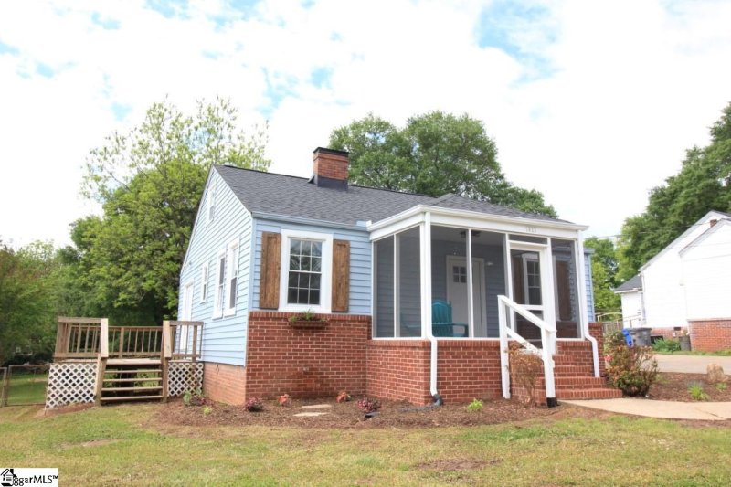 Property image 2 at 1023 N Franklin Road, Greenville, SC 29617