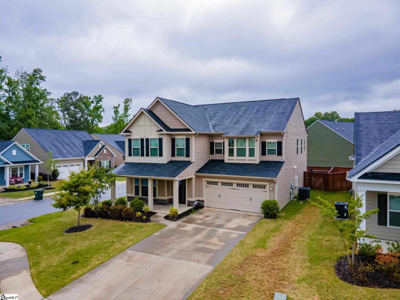 Property image 2 at 401 Fieldsview Lane, Simpsonville, SC 29681